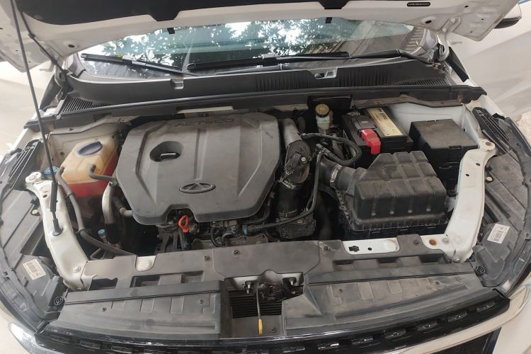 Used Chery Arrizo GX 2019 Pro 1.5T CVT Model Color Version China VI Standard Engine Bay