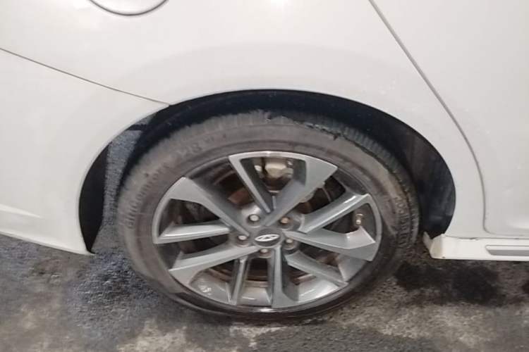 Used Chery Arrizo GX 2019 Pro 1.5T CVT Model Color Version China VI Standard Exterior 5