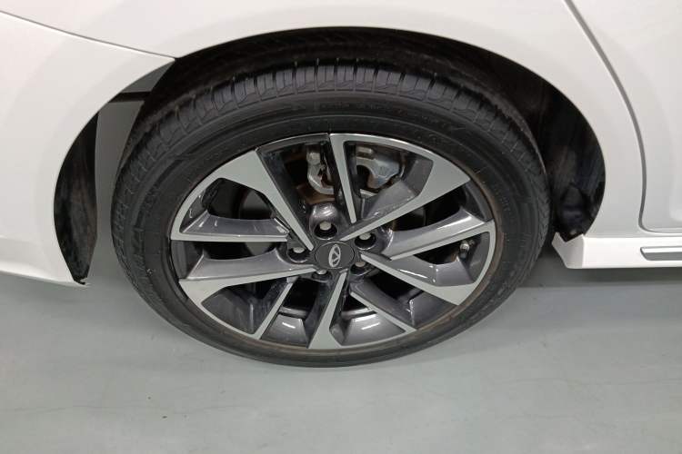 Used Chery Arrizo GX 2019 Pro 1.5T CVT Model Color Version China VI Standard Exterior 8