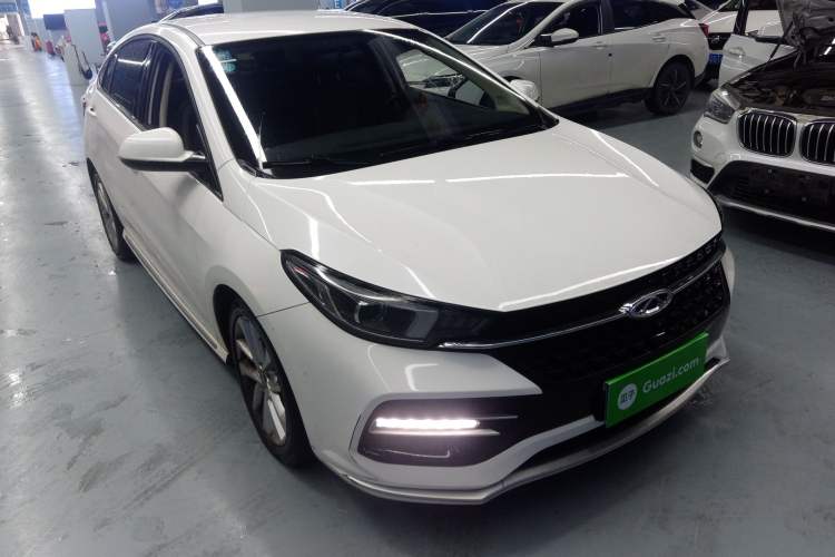 Used Chery Arrizo GX 2019 Pro 1.5T CVT Dynamic Color Edition China VI Standard Front Right 45 Deg
