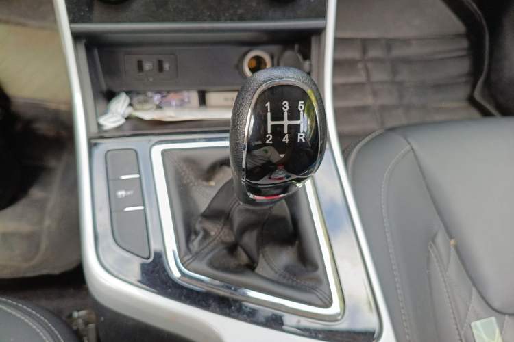 Used Chery Arrizo GX 2019 Champion Edition 1.5L Manual Elite Model Gear Lever