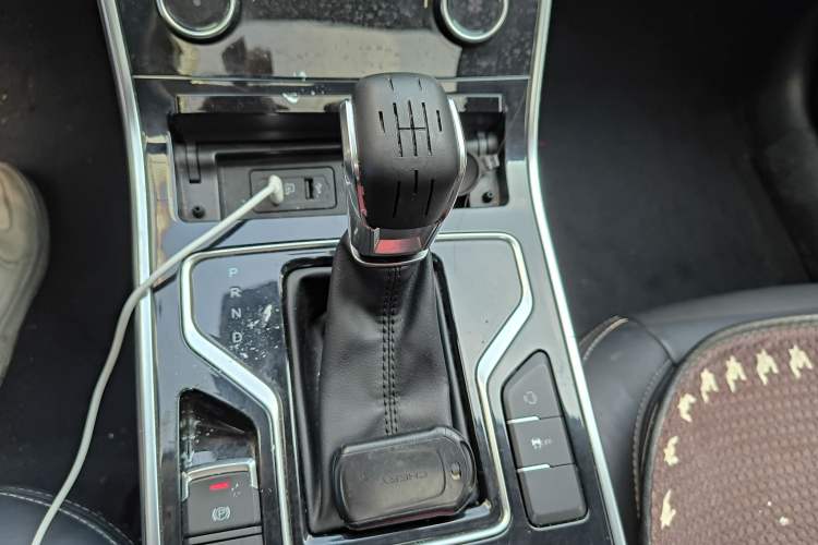 Used Chery Arrizo GX 2019 Pro 1.5T CVT Model Color Version China VI Standard Gear Lever