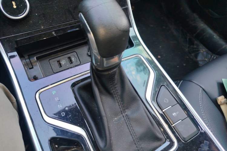 Used Chery Arrizo GX 2019 Pro 1.5T CVT Model Color Version China VI Standard Gear Lever