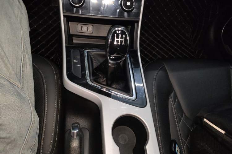 Used Chery Arrizo GX 2019 Champion Edition 1.5L Manual Elite Model Gear Lever
