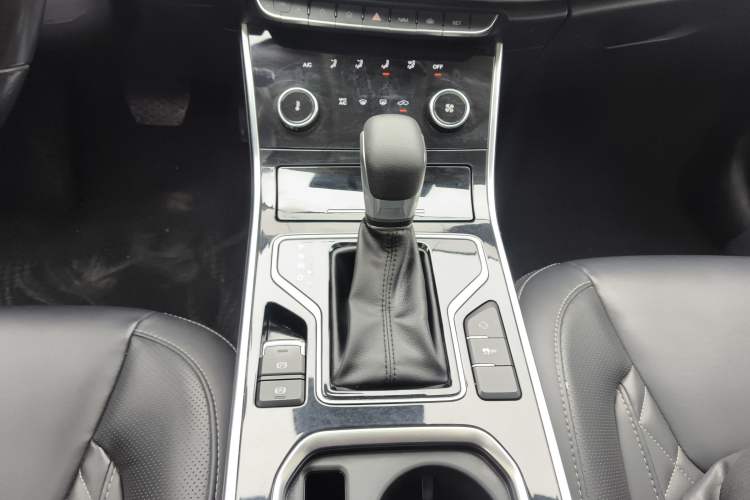 Used Chery Arrizo GX 2019 Champion Edition 1.5L CVT Elite Model Gear Lever