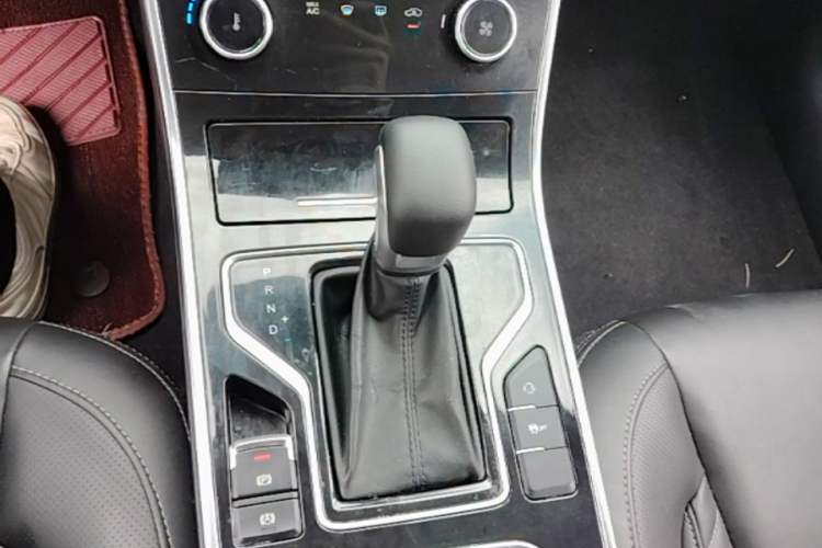 Used Chery Arrizo GX 2019 Pro 1.5T CVT Model Color Version China VI Standard Gear Lever