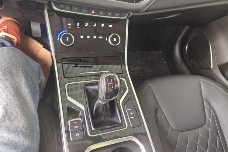 Used Chery Arrizo GX 2019 Pro 1.5T Manual Edition China VI Emission Standard Gear Lever