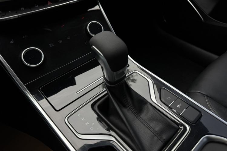 Used Chery Arrizo GX 2019 Pro 1.5T CVT Smart Color Version China VI Standard Gear Lever