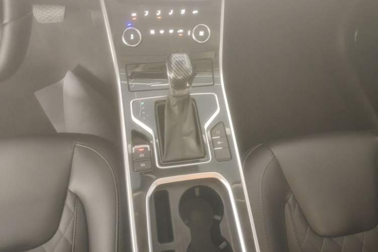 Used Chery Arrizo GX 2019 Pro 1.5T CVT Model Color Version China VI Standard Gear Lever