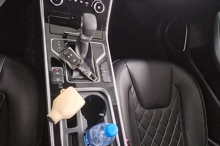 Used Chery Arrizo GX 2019 Champion Edition 1.5L CVT Elite Model Gear Lever