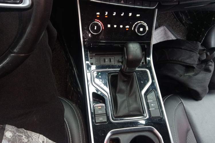 Used Chery Arrizo GX 2019 Pro 1.5T CVT Dynamic Color Edition China VI Standard Gear Lever
