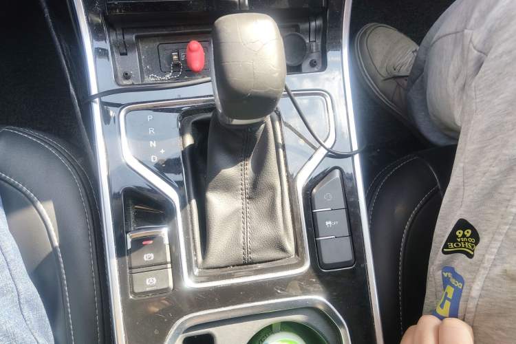 Used Chery Arrizo GX 2019 Pro 1.5T CVT Dynamic Color Edition China VI Standard Gear Lever