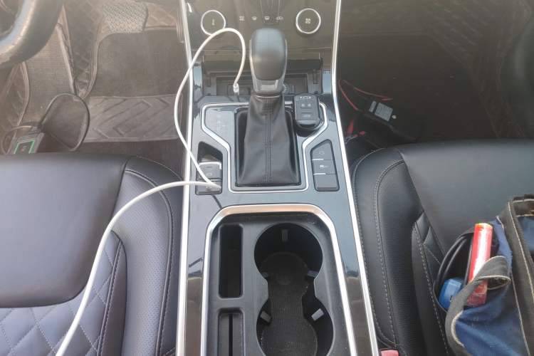 Used Chery Arrizo GX 2019 Pro 1.5T CVT Model Color Version China VI Standard Gear Lever
