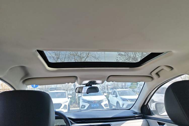 Used Chery Arrizo GX 2019 Pro 1.5T Manual Edition China VI Emission Standard Headliner