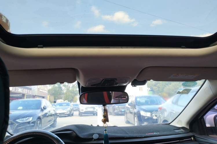Used Chery Arrizo GX 2019 Pro 1.5T CVT Model Color Version China VI Standard Headliner