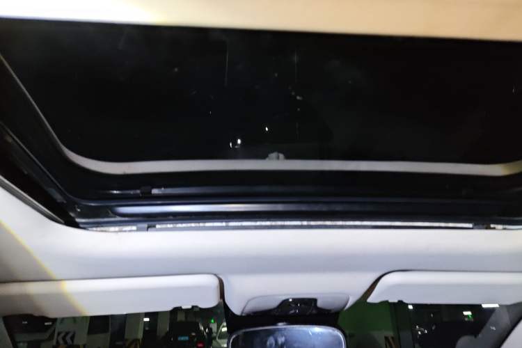 Used Chery Arrizo GX 2019 Pro 1.5T CVT Model Color Version China VI Standard Headliner
