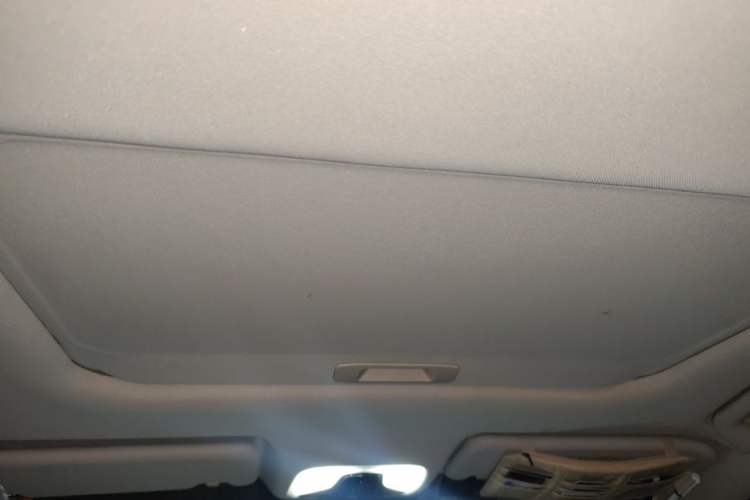Used Chery Arrizo GX 2019 Pro 1.5T CVT Model Color Version China VI Standard Headliner