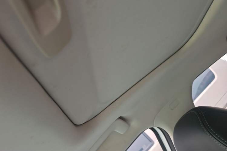 Used Chery Arrizo GX 2019 Pro 1.5T CVT Model Color Version China VI Standard Headliner