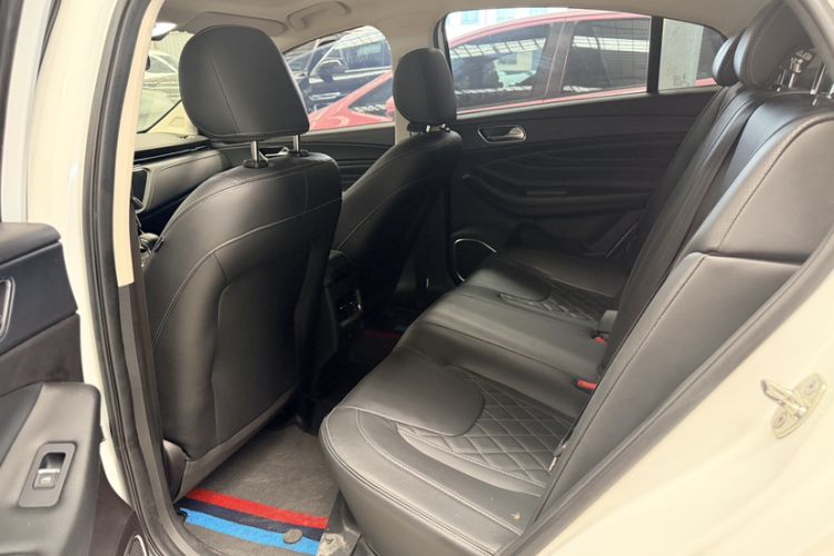 Used Chery Arrizo GX 2019 Pro 1.5T CVT Model Color Version China VI Standard Interior 1