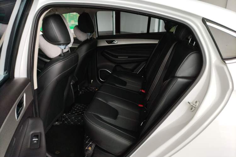 Used Chery Arrizo GX 2019 Champion Edition 1.5L CVT Fashion Model Interior 4