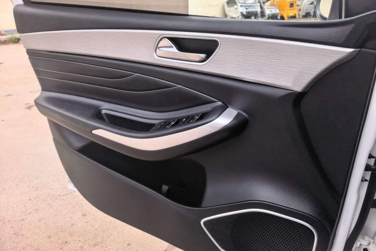 Used Chery Arrizo GX 2019 Champion Edition 1.5L Manual Fashion Model Interior 5