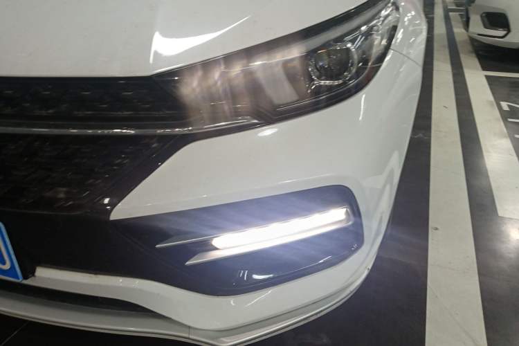 Used Chery Arrizo GX 2019 Champion Edition 1.5L CVT Fashion Model Left Front Headlight