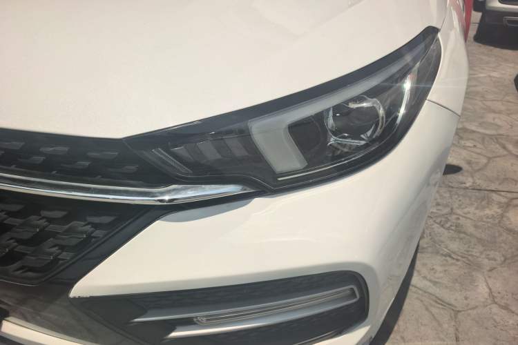Used Chery Arrizo GX 2019 Champion Edition 1.5L Manual Fashion Model Left Front Headlight