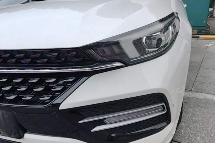Used Chery Arrizo GX 2019 Pro 1.5T CVT Model Color Version China VI Standard Left Front Headlight