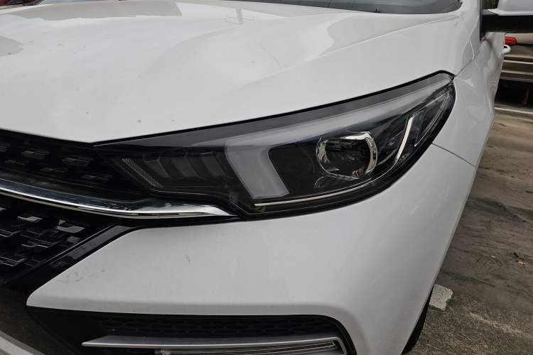 Used Chery Arrizo GX 2019 Champion Edition 1.5L CVT Fashion Model Left Front Headlight