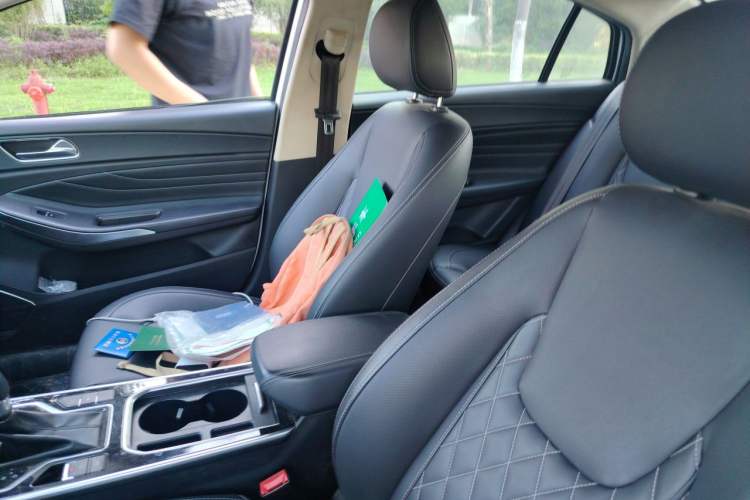 Used Chery Arrizo GX 2019 Pro 1.5T CVT Model Color Version China VI Standard Left Front Seat