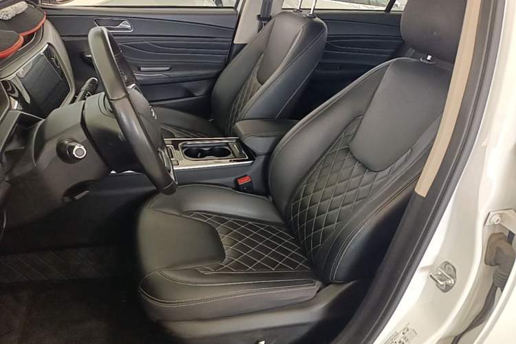 Used Chery Arrizo GX 2019 Pro 1.5T CVT Model Color Version China VI Standard Left Front Seat