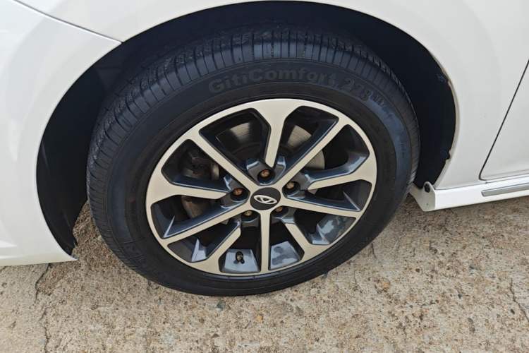 Used Chery Arrizo GX 2019 Champion Edition 1.5L Manual Fashion Model Left Front Wheel Hub