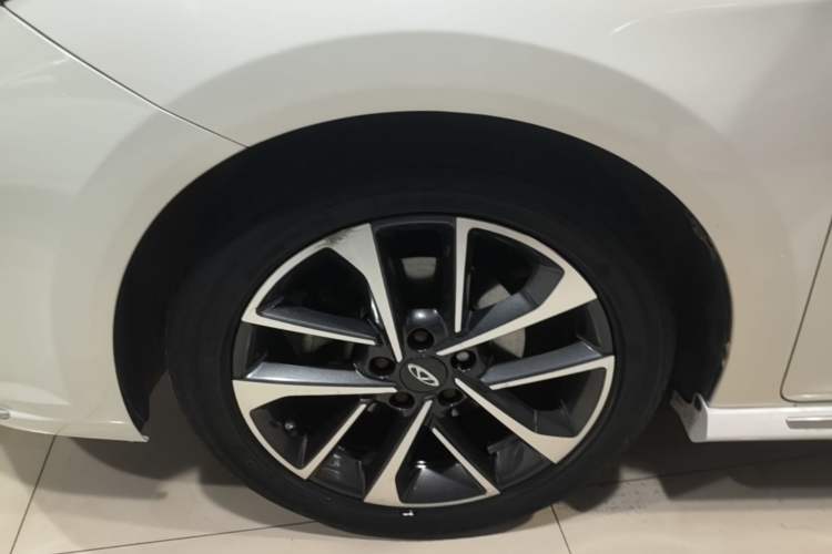Used Chery Arrizo GX 2019 1.5T CVT New Color Version China V Standard Left Front Wheel Hub