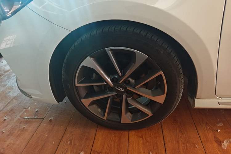Used Chery Arrizo GX 2019 1.5T CVT New Color Version China VI Standard Left Front Wheel Hub