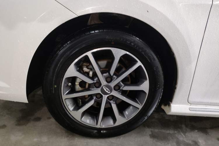Used Chery Arrizo GX 2019 Champion Edition 1.5L Manual Elite Model Left Front Wheel Hub