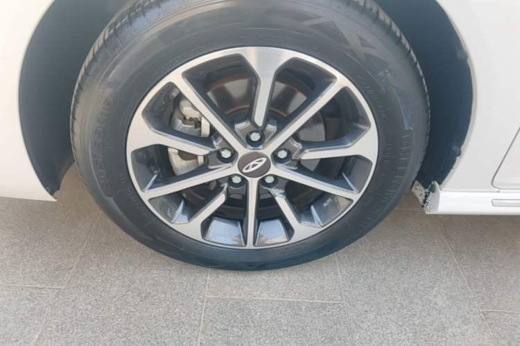 Used Chery Arrizo GX 2019 Champion Edition 1.5L CVT Fashion Model Left Front Wheel Hub