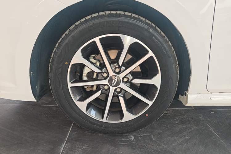 Used Chery Arrizo GX 2019 Champion Edition 1.5L CVT Fashion Model Left Front Wheel Hub