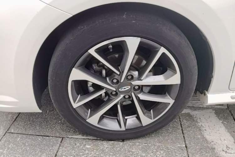 Used Chery Arrizo GX 2019 Pro 1.5T CVT Model Color Version China VI Standard Left Front Wheel Hub