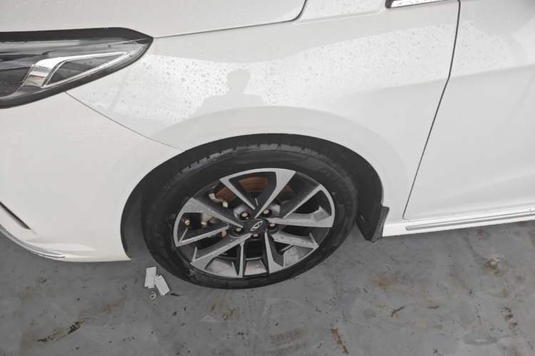 Used Chery Arrizo GX 2019 Pro 1.5T Manual Edition China VI Emission Standard Left Front Wheel Hub