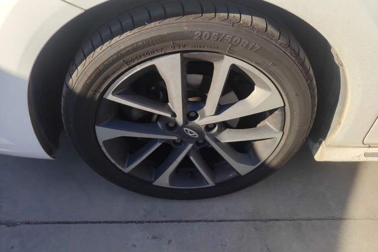 Used Chery Arrizo GX 2019 Pro 1.5T CVT Model Color Version China VI Standard Left Front Wheel Hub