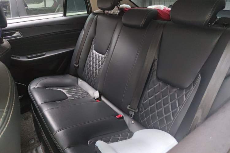 Used Chery Arrizo GX 2019 Pro 1.5T CVT Model Color Version China VI Standard Left Rear Seat