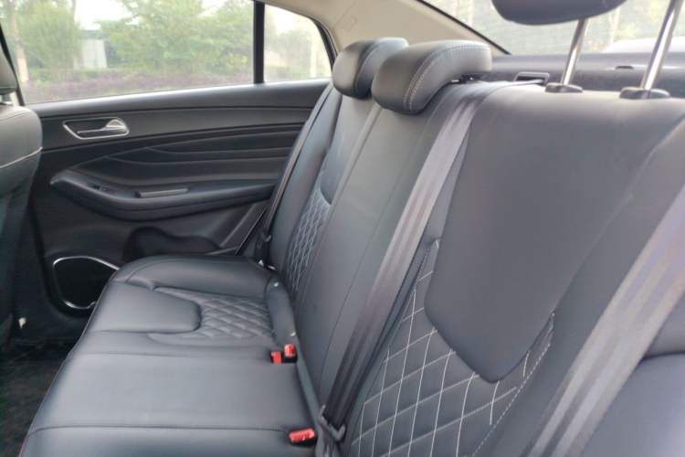 Used Chery Arrizo GX 2019 Pro 1.5T CVT Model Color Version China VI Standard Left Rear Seat
