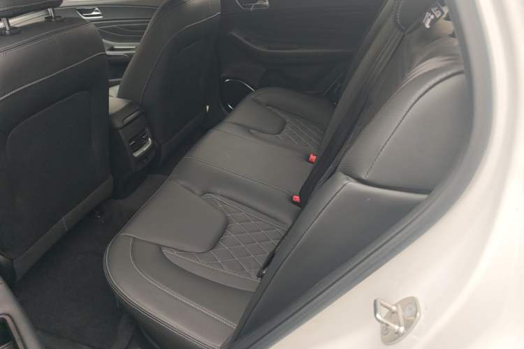 Used Chery Arrizo GX 2019 Pro 1.5T Manual Edition China VI Emission Standard Left Rear Seat
