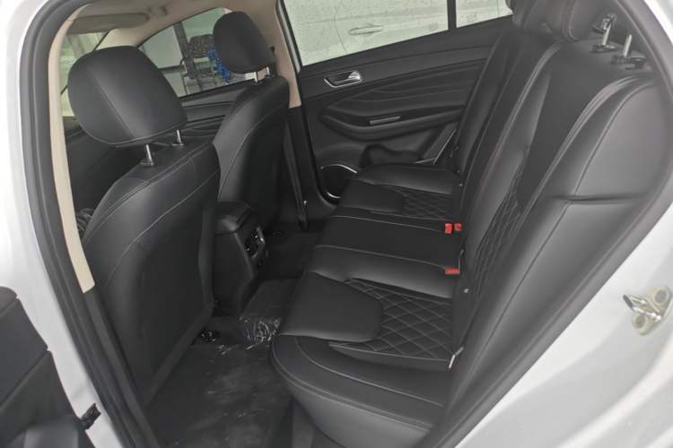 Used Chery Arrizo GX 2019 Pro 1.5T Manual Edition China VI Emission Standard Left Rear Seat