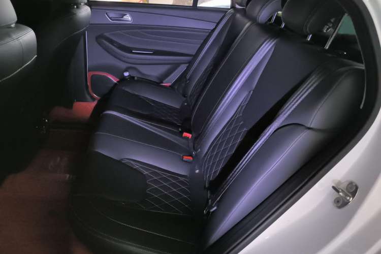 Used Chery Arrizo GX 2019 Pro 1.5T CVT Model Color Version China VI Standard Left Rear Seat