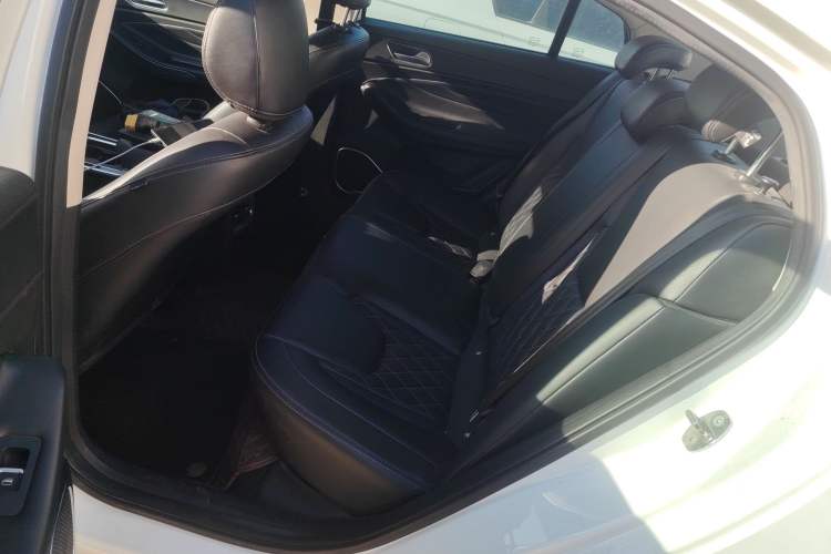 Used Chery Arrizo GX 2019 Pro 1.5T CVT Model Color Version China VI Standard Left Rear Seat