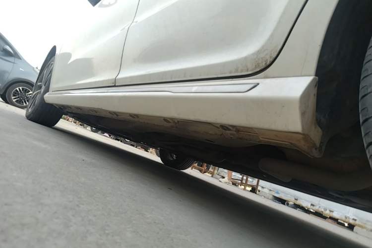 Used Chery Arrizo GX 2019 Pro 1.5T CVT Model Color Version China VI Standard Left Side Sill