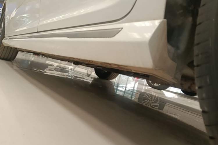 Used Chery Arrizo GX 2019 Champion Edition 1.5L CVT Elite Model Left Side Sill