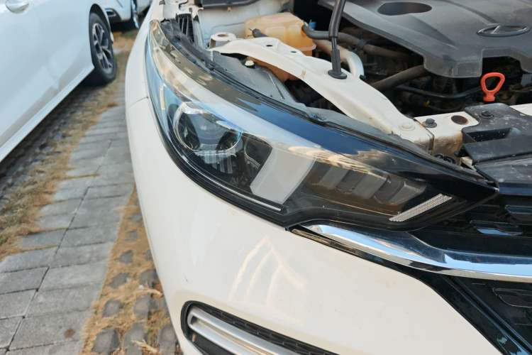 Used Chery Arrizo GX 2019 Pro 1.5T CVT Dynamic Color Edition China VI Standard Right Front Headlight