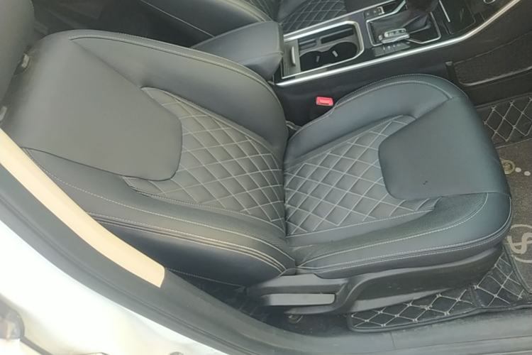 Used Chery Arrizo GX 2019 Pro 1.5T CVT Model Color Version China VI Standard Right Front Seat